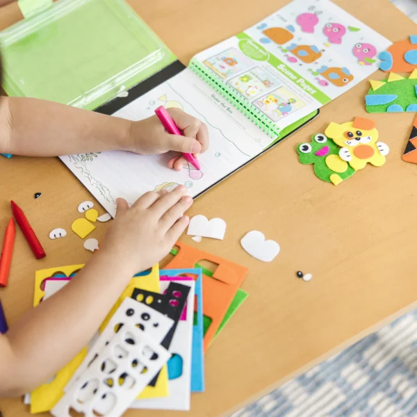 ⁦חוברת יצירת חיות מלבד - מבית מליסה ודאג⁩ – תמונה ⁦6⁩